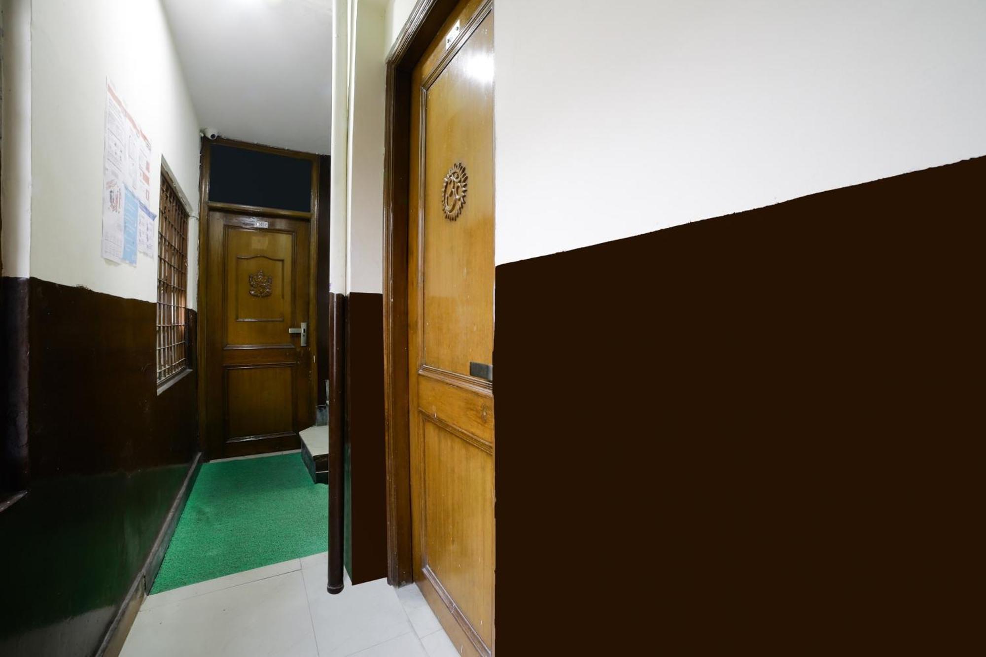 Hotel O Garg Inn New Delhi Exterior photo